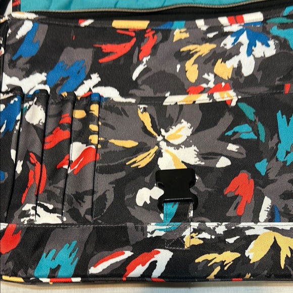 Vera Bradley Black and Red Crossbody Laptop Bag with Floral Design - Picture 3 of 8